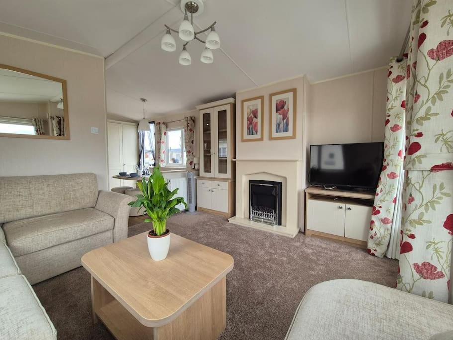 Amazing 2Bedroom Caravan In Lincoln, Tattershall Exteriör bild