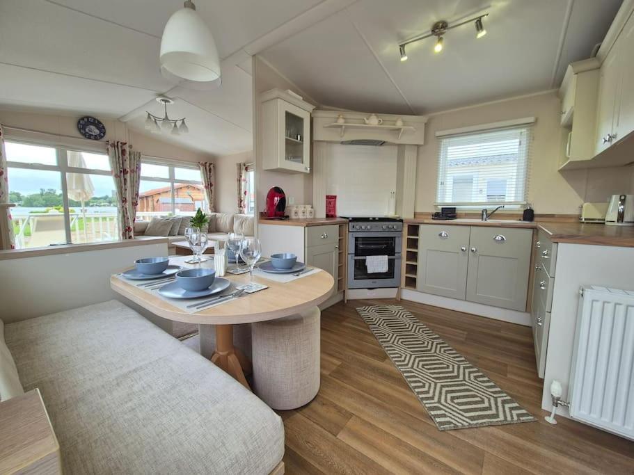 Amazing 2Bedroom Caravan In Lincoln, Tattershall Exteriör bild